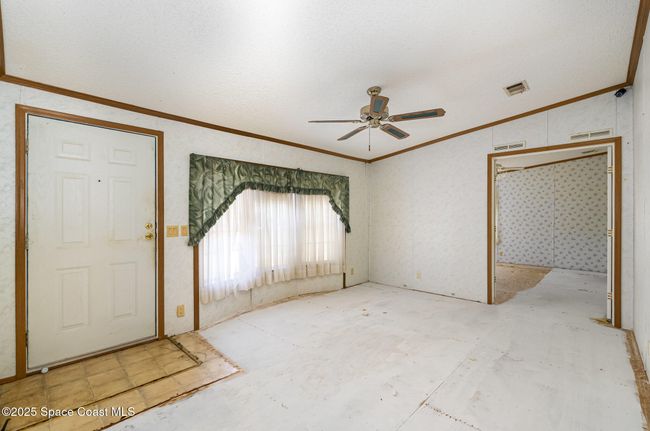 LIVINGROOM | Image 6