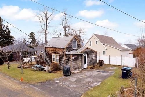 43 Trinity Ave, Sterling, MA, 01564-2811 | Card Image