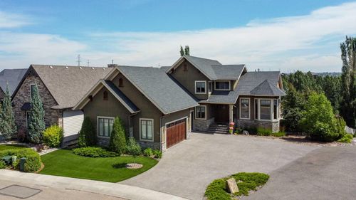 51 Bannerman Close, Red Deer, AB, T4R0L8 | Card Image
