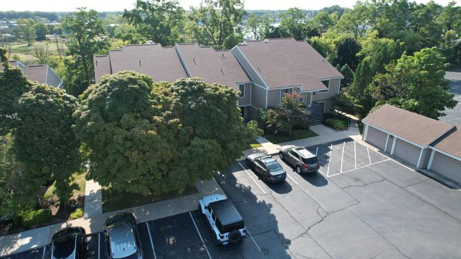 201 Wayne St, Condo with 3 bedrooms, 2 bathrooms and null parking in Saint Joseph MI | Image 36