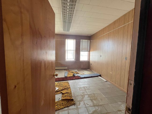 Upper Level | Image 6