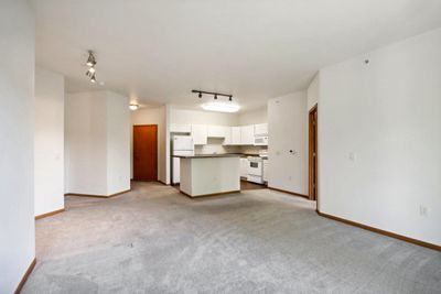 207 - 5198 Sassafras Drive, Condo with 2 bedrooms, 2 bathrooms and null parking in Fitchburg WI | Image 3