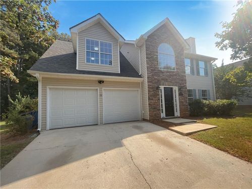 6590 Manor Creek Dr, Douglasville, GA, 30135-3682 | Card Image