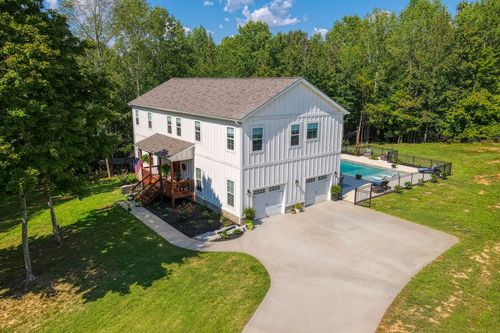 691 Hogan Rd, Clarksville, TN, 37043-2630 | Card Image