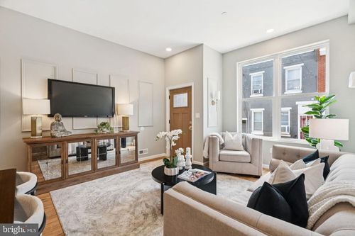 109 Watkins St, PHILADELPHIA, PA, 19148-1911 | Card Image