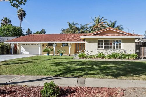 35120 Cardiff St, Newark, CA, 94560-1300 | Card Image
