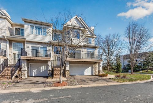 2310 Eagle Trace Ln, Woodbury, MN, 55129-4285 | Card Image