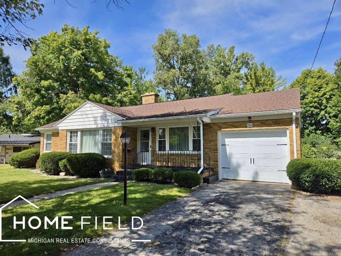 Campbell Dr, Owosso, MI 48867