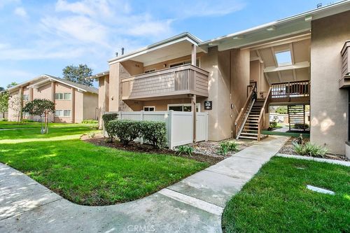 212b-8877 Lauderdale Ct, Huntington Beach, CA, 92646-6208 | Card Image