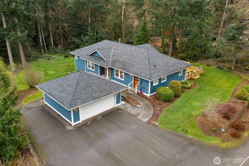 15375 Sunrise Dr Ne, Bainbridge Island, WA, 98110-1137 | Card Image
