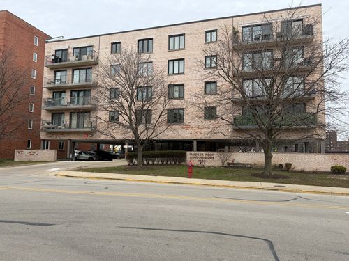 apt-1d-1660 E Thacker St, Des Plaines, IL, 60016-6437 | Card Image