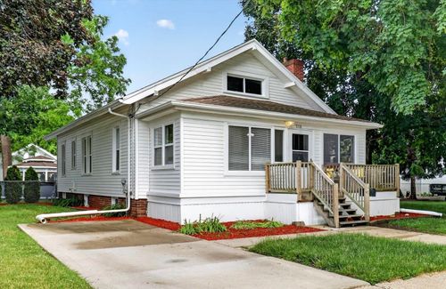 516 N Walnut Street, Janesville, WI, 53548-0156 | Card Image
