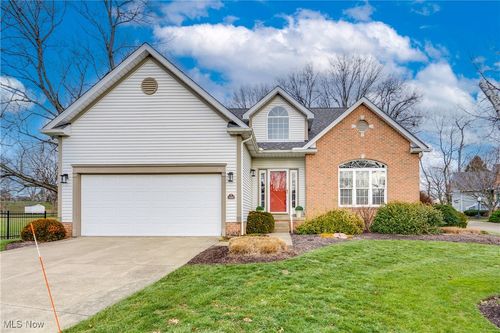 3432 Stillwater Ave Nw, Canton, OH, 44708-5867 | Card Image