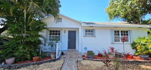 3015 Sw 24th Ter, Miami, FL, 33145-3337 | Card Image