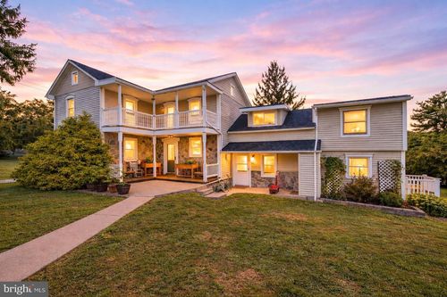 227 Pleasant View Rd, Hummelstown, PA, 17036-8649 | Card Image