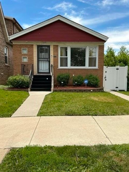 353 E 90th St, Chicago, IL, 60619-6751 | Card Image