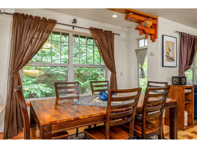 1650 Leatherwood Dr, House other with 3 bedrooms, 3 bathrooms and 1 parking in Eugene OR | Image 14