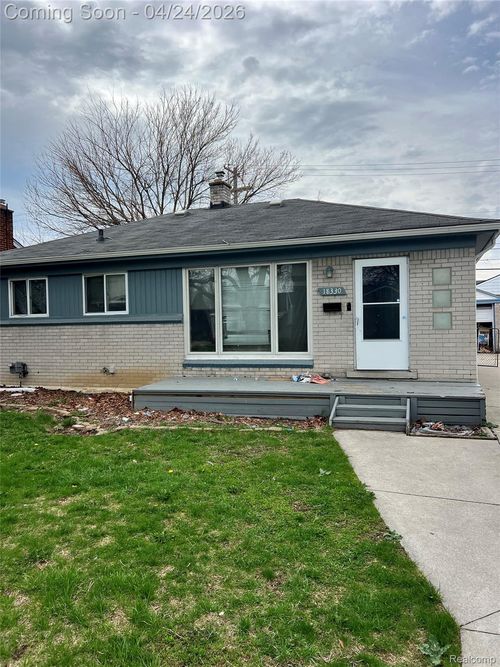 18330 Marquette St, Roseville, MI, 48066-3422 | Card Image