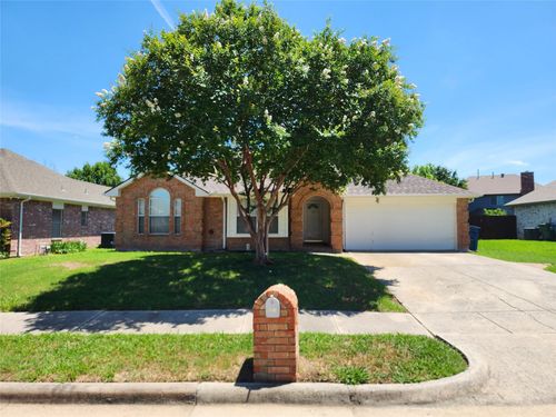 805 Paisley Dr, Flower Mound, TX, 75028-7209 | Card Image