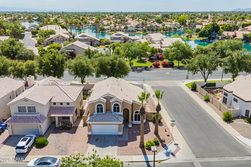 929 S Scallop Dr, Gilbert, AZ, 85233-7416 | Card Image