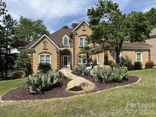 15816 Feeny Ct, Charlotte, NC, 28278-8882 | Card Image