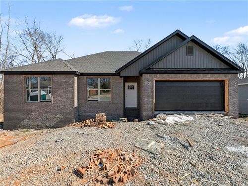 30 Hebrides Ln, Bella Vista, AR, 72715-5552 | Card Image