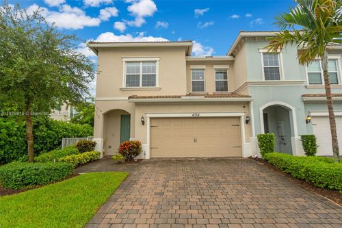 4754 Eucalyptus Dr, Hollywood, FL, 33021-7061 | Card Image