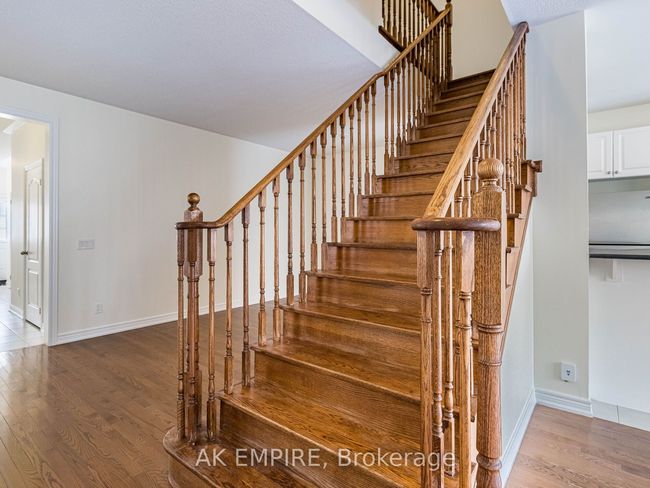 856 Miltonbrook Cres, House attached with 4 bedrooms, 3 bathrooms and 2 parking in Milton ON | Image 24
