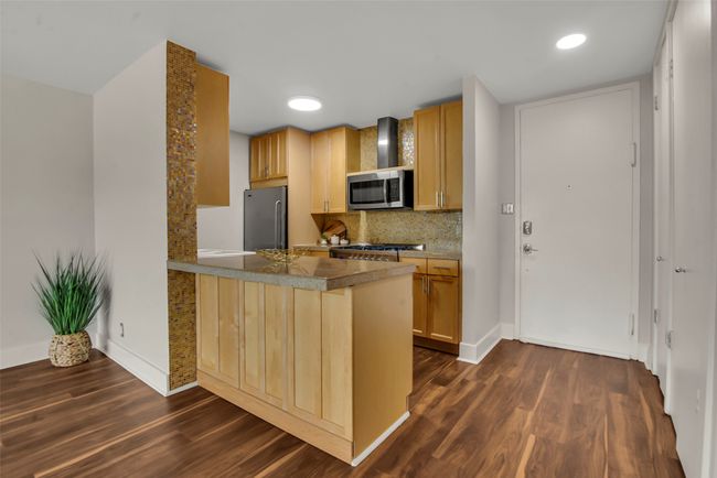 APT-204 - 3883 Turtle Creek Blvd, Condo with 2 bedrooms, 2 bathrooms and null parking in Dallas TX | Image 17