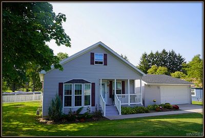 6276 Bear Ridge Road, House other with 3 bedrooms, 2 bathrooms and null parking in Pendleton NY | Image 1