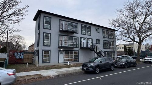 830 Hendrix St, Brooklyn, NY, 11207-7403 | Card Image