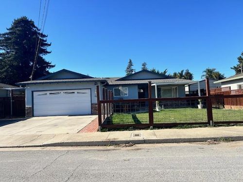 17 Blossom Dr, Watsonville, CA, 95076-2303 | Card Image