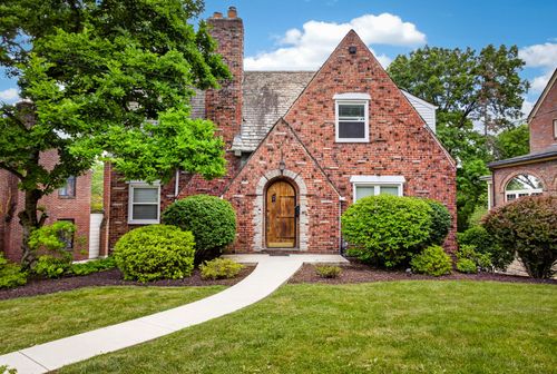 61 Roycroft Avenue Avenue, Mt Lebanon, PA, 15228 | Card Image
