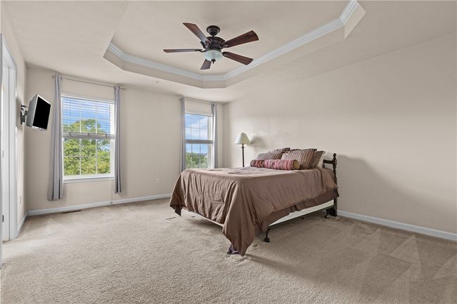 Massive primary suite with tray ceiling | Image 17