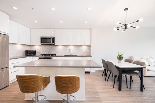 302-2651 Library Lane, North Vancouver, BC, V7J0C1 | Card Image