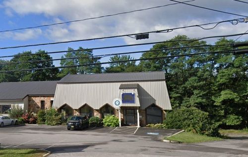 ste-e-486 White Mountain Hwy, Conway, NH, 03818-4215 | Card Image