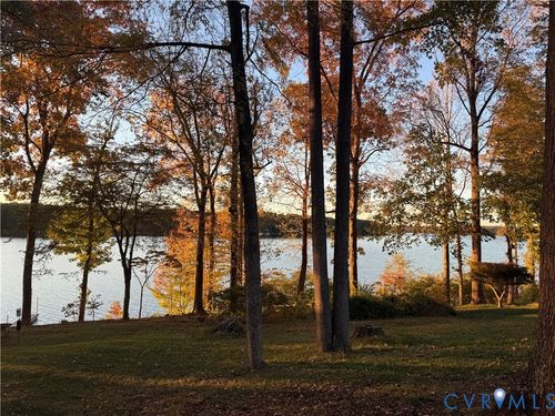 5601 Promontory Pointe Rd, Midlothian, VA, 23112-2023 | Card Image