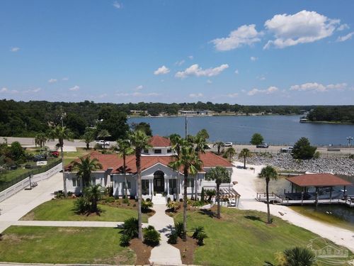 2008 E Gadsden St, PENSACOLA, FL, 32501-3537 | Card Image