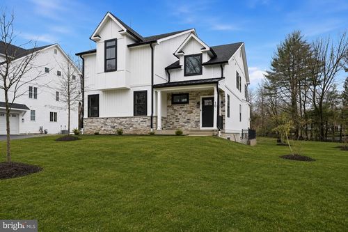10 Churchville Ln, SOUTHAMPTON, PA, 18966-1502 | Card Image