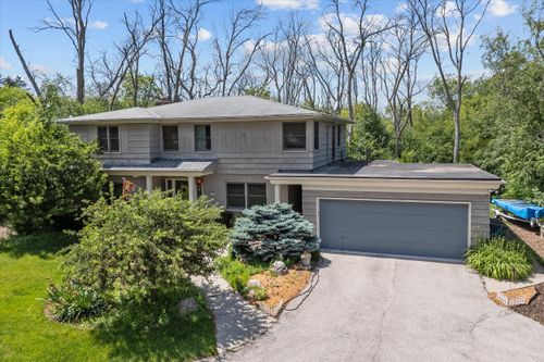 340 W Indian Creek Ct, Fox Point, WI, 53217-2325 | Card Image