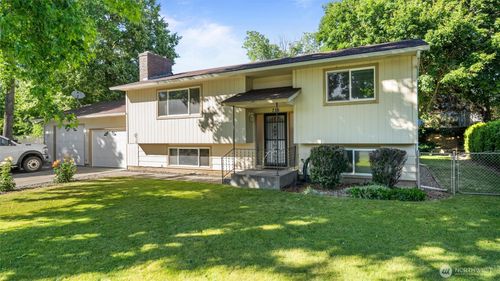 735 S 5th St, Dayton, WA, 99328-1563 | Card Image