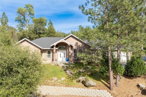 36919 Deer Path Cir, Coarsegold, CA, 93614-9750 | Card Image