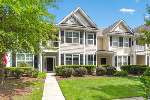 2064 Promenade Ct, Mount Pleasant, SC, 29466-7231 | Card Image
