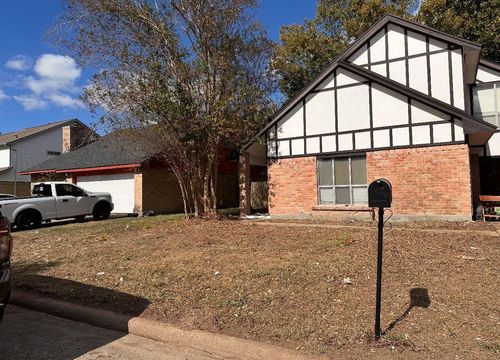 10510 White Fawn Dr, Houston, TX, 77041-8732 | Card Image