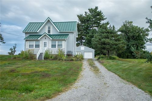 61781 W Tacoma Rd, Barnesville, OH, 43713-9468 | Card Image