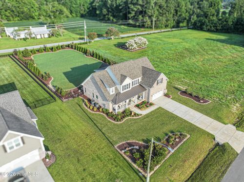 2715 Frances Ct, Grimesland, NC, 27837-7400 | Card Image