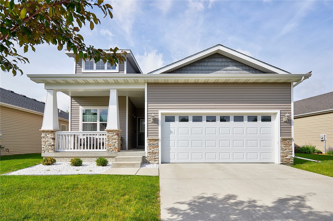 Linden Dr, West Des Moines, IA 50266