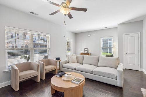 530 Vintage Green Ln, Franklin, TN, 37064-1478 | Card Image