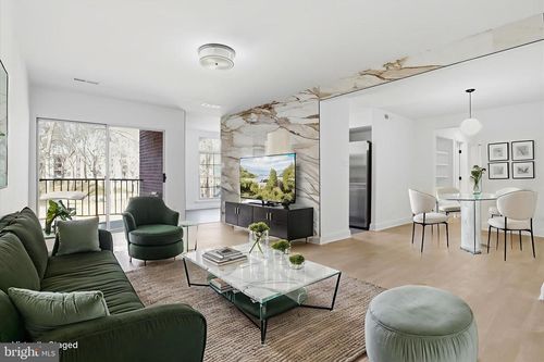 apt-23-8300 Tobin Rd, ANNANDALE, VA, 22003-6820 | Card Image