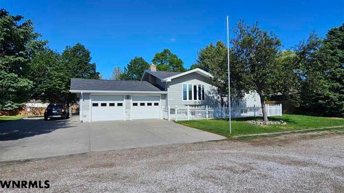 4218 Apple Ave, Scottsbluff, NE, 69361-4847 | Card Image